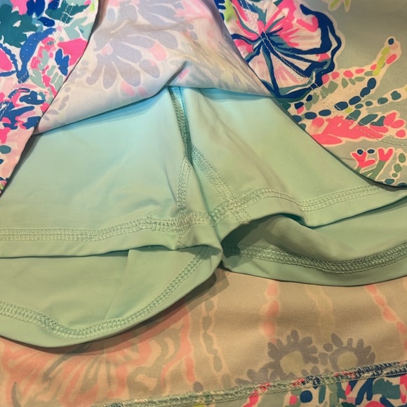 Lilly Pulitzer UPF 50+ Luxletic Run Around Skort Beach You To It Medium NWOT - Picture 4 of 5